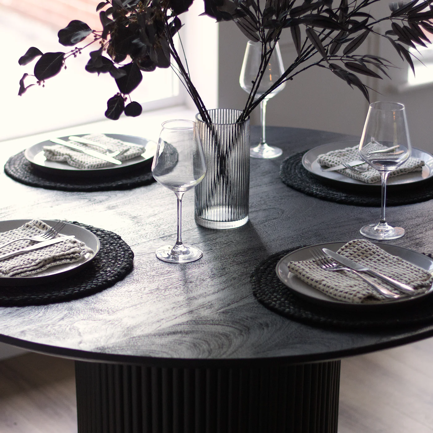 Baldr Black Round Dining Table - Image 2