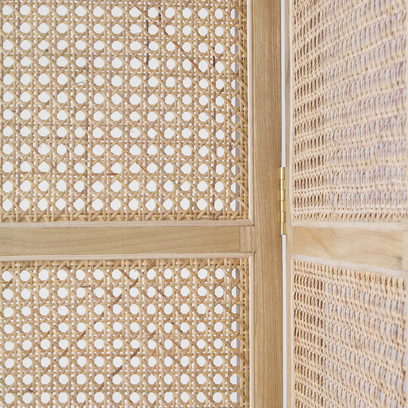 Freja Rattan Screen - Image 4