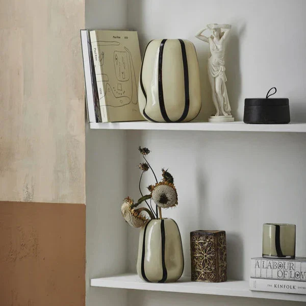 Garasu Wonky Vase Small - Image 4