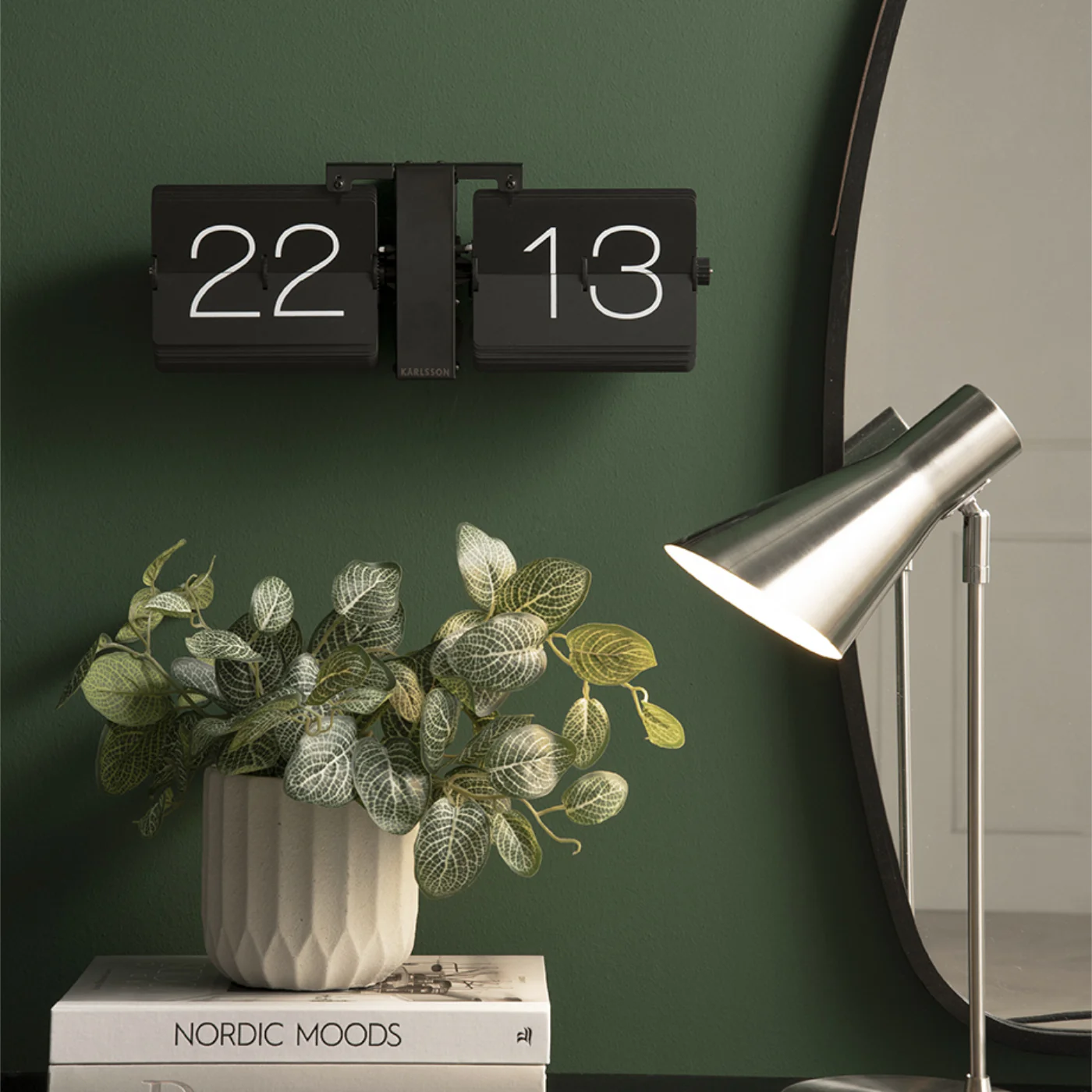 Hinje Black flip clock - Image 3