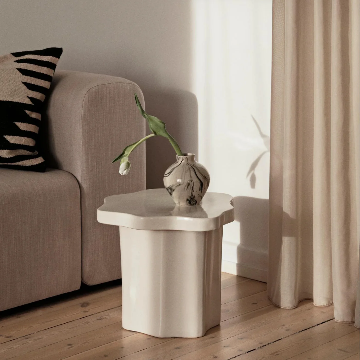 Kado White Ceramic Side Table