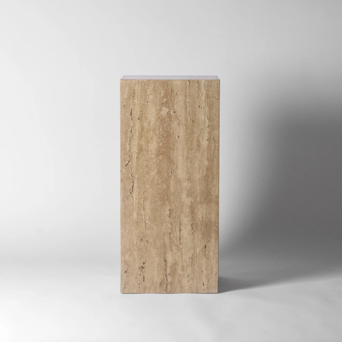 Kumi Travertine Plinth - Image 5