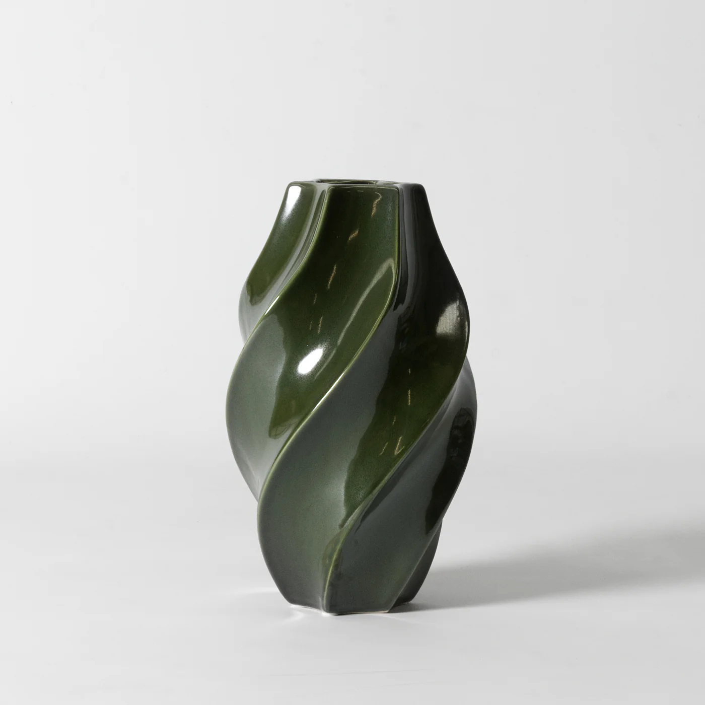 Neji Sculptural Vase, Green - Image 2